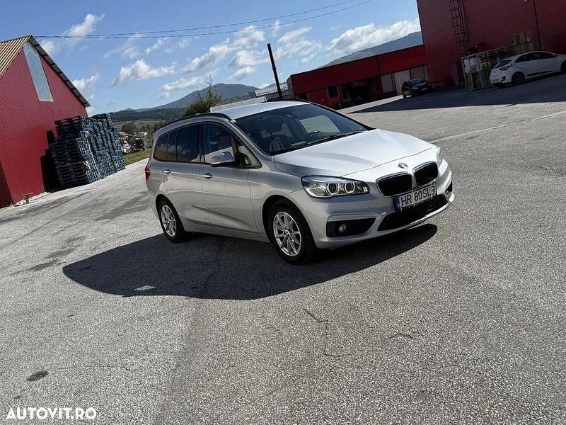 Culoareargint Utilizat 2016 BMW 218 Gran Tourer Sport Line Monovolum | 12.450 EUR - Imagine 1/4
