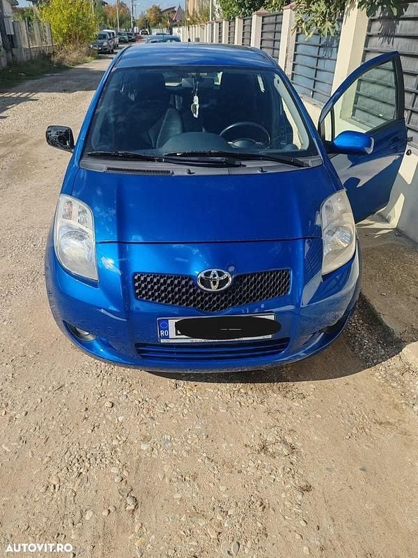 Culoarealbastru Utilizat 2008 Toyota Yaris Luna | 3.700 EUR (Preț OK) - Imagine 1/4