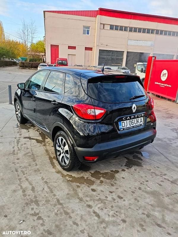 Culoarenegru Utilizat 2014 Renault Captur Dynamique SUV | 7.550 EUR (Preț OK) - Imagine 1/4