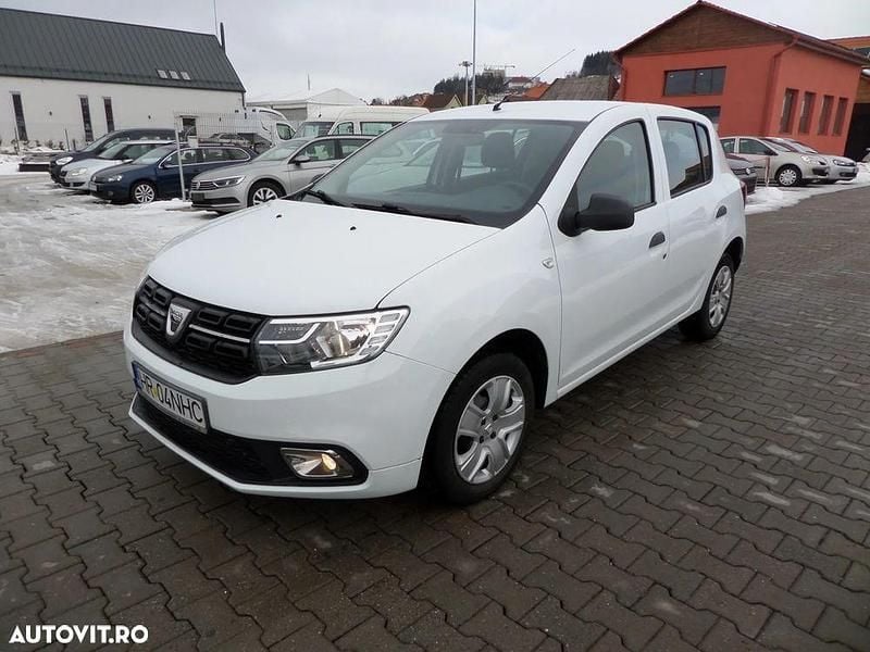 Second-hand Dacia Sandero Ambiance 73 CP (53 kW) 2018 Culoarealb