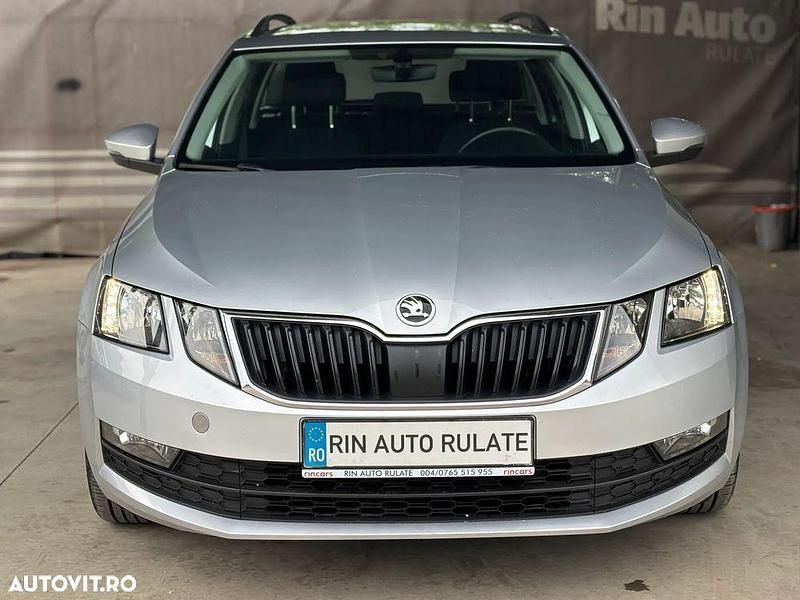 Second-hand Skoda Octavia Ambition 149 CP (109 kW) 2019 Culoareargint Break