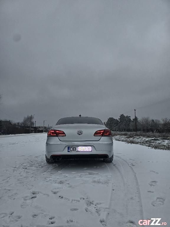 Second-hand VW Passat Comfortline 177 CP (130 kW) 2013 Culoaregri Berlinǎ