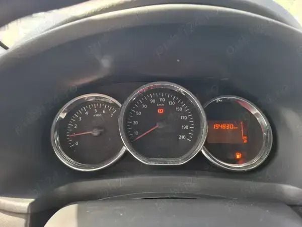Utilizat 2015 Dacia Logan MCV Break | 5.200 EUR (Preț OK) - Imagine 1/4