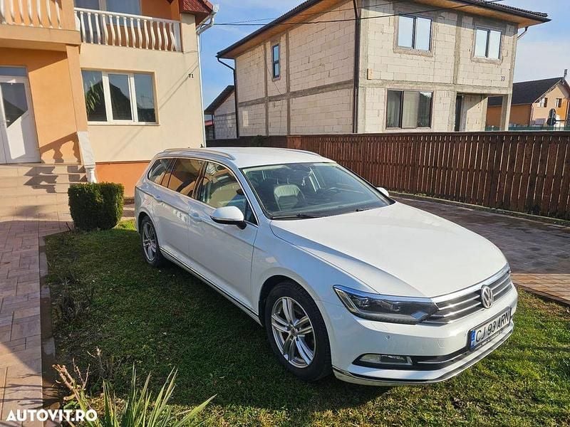 Culoarealb Utilizat 2017 VW Passat Comfortline Break | 11.000 EUR (Preț bun) - Imagine 1/4