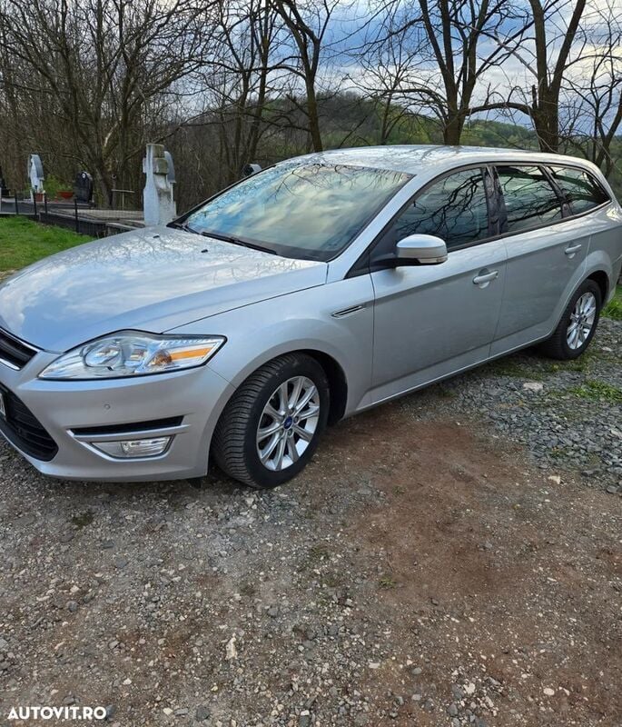Gri Utilizat 2014 Ford Mondeo Break | 5.100 EUR (Preț bun) - Imagine 1/4