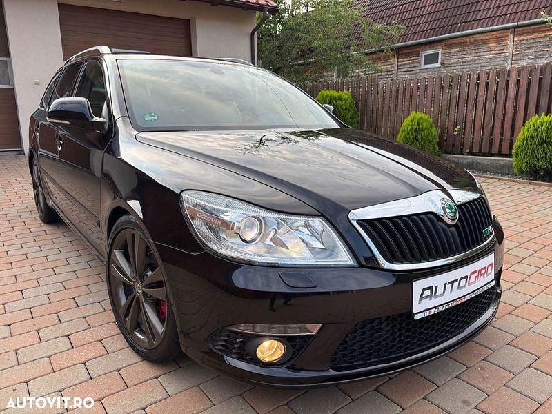 Culoarenegru Utilizat 2011 Skoda Octavia RS Break | 6.200 EUR (Preț OK) - Imagine 1/4