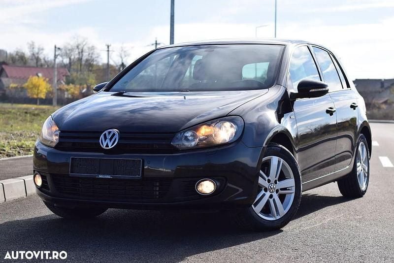 Culoarenegru Utilizat 2013 VW Golf VII Match Hatchback | 6.900 EUR (Preț bun) - Imagine 1/4