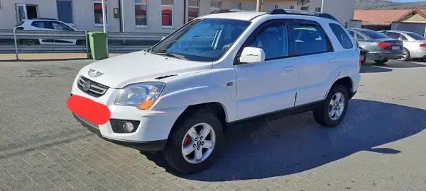 Alb Utilizat 2010 Kia Sportage SUV | 5.300 EUR - Imagine 1/4