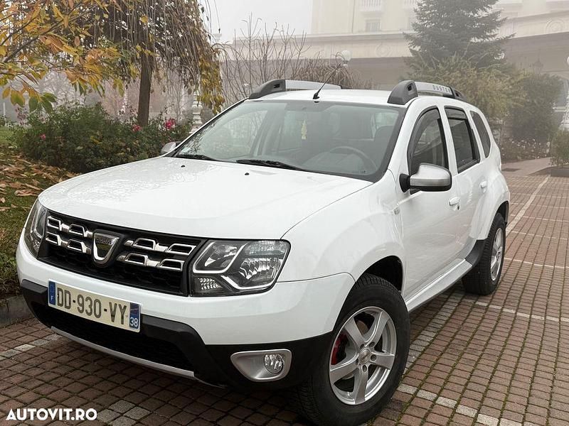 Culoarealb Utilizat 2014 Dacia Duster Lauréate SUV | 8.600 EUR (Preț OK) - Imagine 1/4