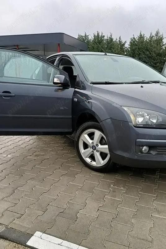 Second-hand Ford Focus Titanium 125 CP (91 kW) 2007 Hatchback