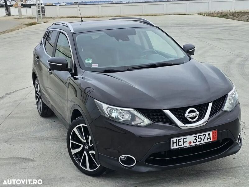 Alte culori Utilizat 2015 Nissan Qashqai Tekna+ SUV | 11.850 EUR (Preț bun) - Imagine 1/4