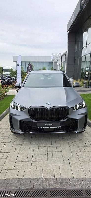 Nouă BMW X5 Comfort Edition 489 CP (359 kW) 2025 Culoaregri SUV
