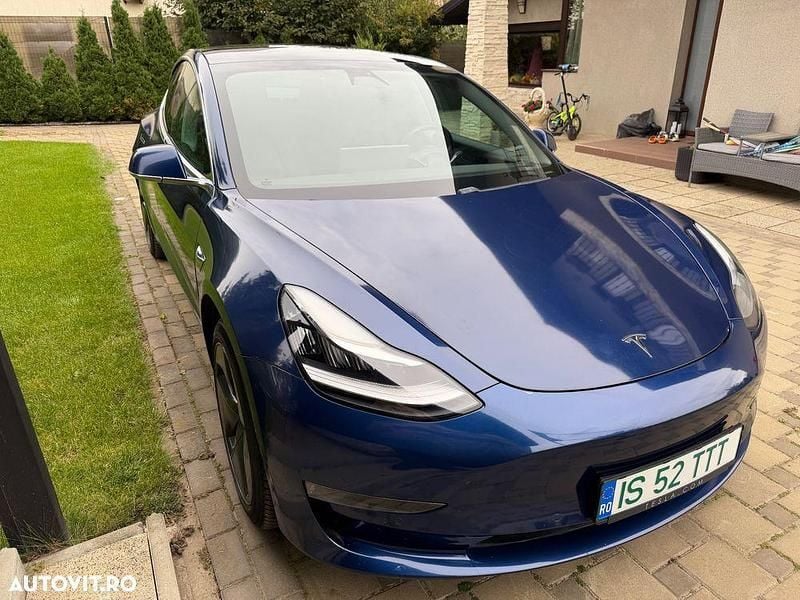 Culoarealbastru Utilizat 2019 Tesla Model 3 Berlinǎ | 22.385 EUR (Super Preț) - Imagine 1/4
