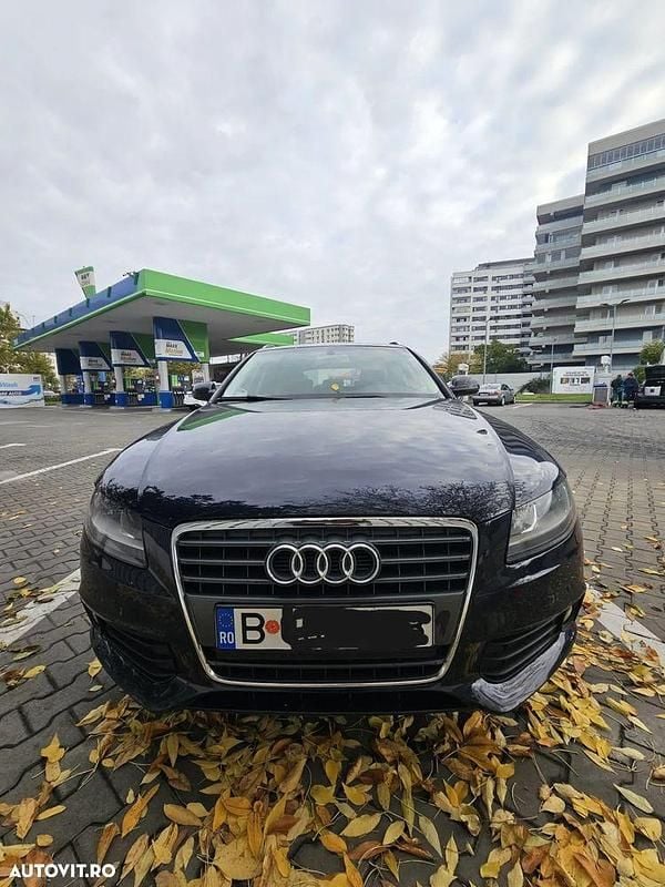 Culoarealbastru Utilizat 2011 Audi A4 Break | 5.700 EUR (Preț OK) - Imagine 1/4