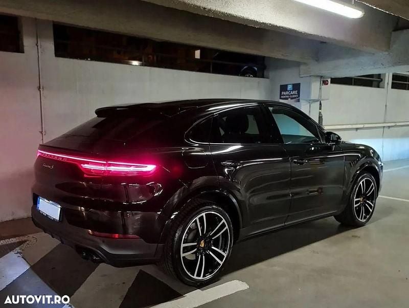 Second-hand Porsche Cayenne Coupe 340 CP (250 kW) 2020 Culoarenegru Coupe