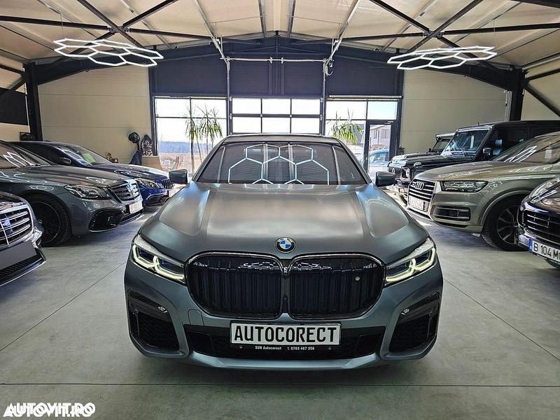 Second-hand BMW 745e Shadowline 394 CP (289 kW) 2020 Culoaregri Berlinǎ
