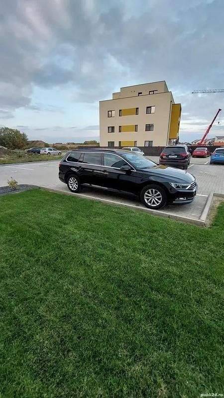 Negru Utilizat 2019 VW Passat Break | 14.999 EUR (Preț OK) - Imagine 1/4