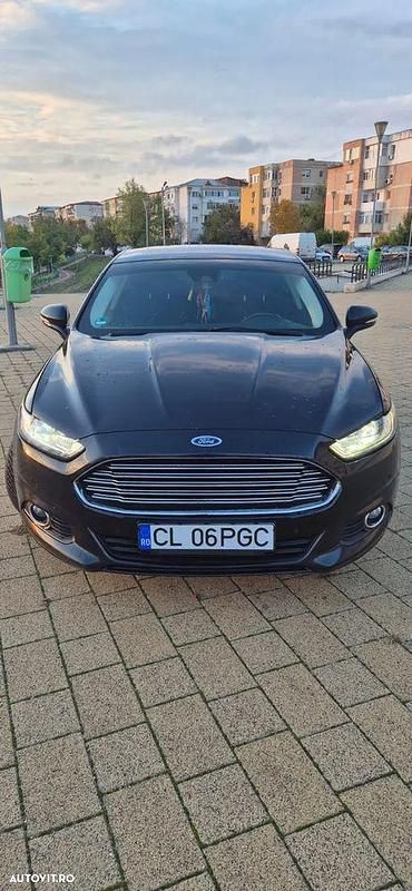 Second-hand Ford Mondeo 115 CP (84 kW) 2015 Culoarenegru Berlinǎ