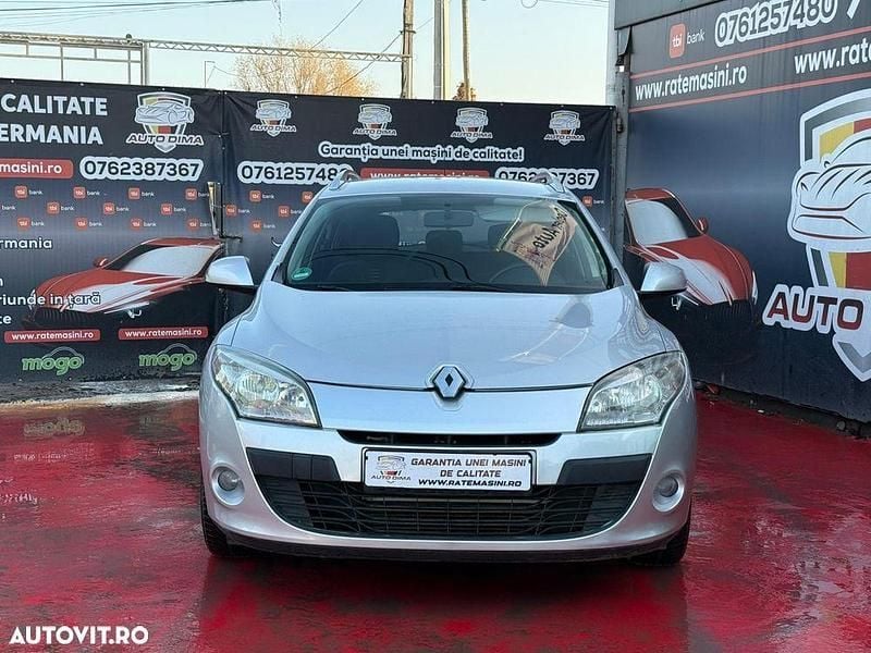 Culoareargint Utilizat 2009 Renault Mégane III Hatchback | 3.900 EUR (Puțin scump) - Imagine 1/4