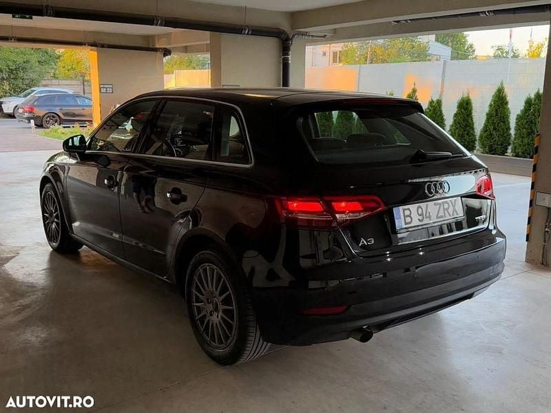 Second-hand Audi A3 Sport 116 CP (85 kW) 2017 Culoarenegru Hatchback