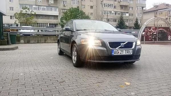 Utilizat 2009 Volvo S40 Berlinǎ | 3.600 EUR (Preț OK) - Imagine 1/4