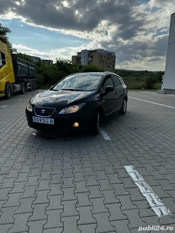 Utilizat 2011 Seat Ibiza ST Break | 3.300 EUR (Preț OK) - Imagine 1/4