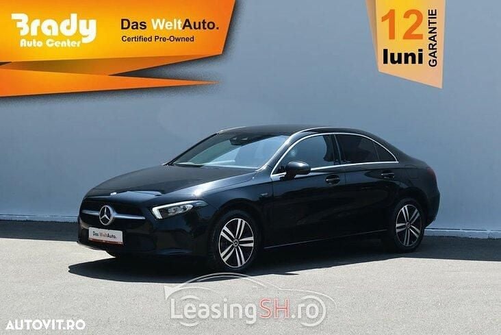 Negru Utilizat 2021 Mercedes A250 Advanced Plus Berlinǎ | 27.899 EUR (Preț bun) - Imagine 1/4