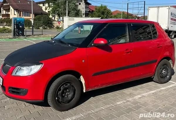 Utilizat 2009 Skoda Fabia Hatchback | 1.650 EUR (Preț bun) - Imagine 1/4