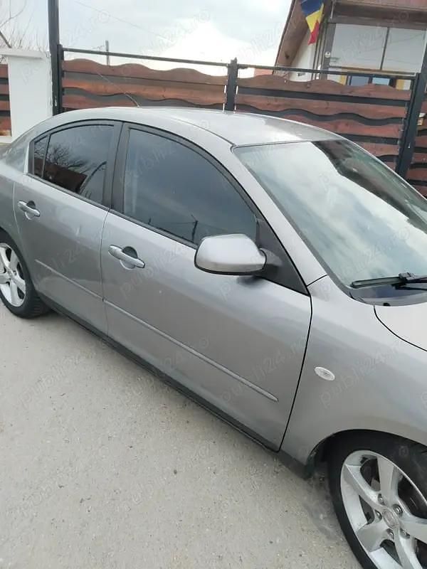 Gri Utilizat 2005 Mazda 3 Berlinǎ | 1.490 EUR (Preț OK) - Imagine 1/4