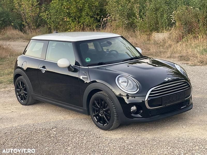 Culoarenegru Utilizat 2016 Mini Cooper Coupé Essential Coupe | 8.190 EUR - Imagine 1/4