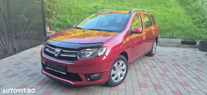 Rosu Utilizat 2014 Dacia Logan MCV Lauréate Break | 3.950 EUR (Preț bun) - Imagine 1/4