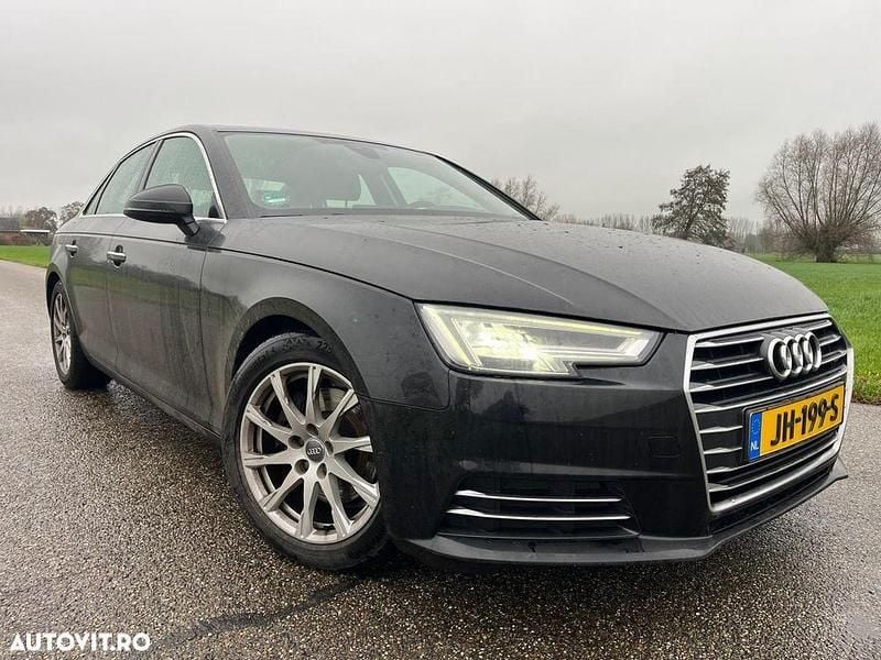 Culoarenegru Utilizat 2016 Audi A4 Ambition Berlinǎ | 11.999 EUR - Imagine 1/4