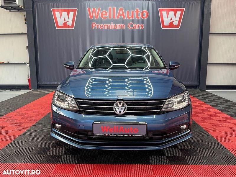 Culoarealbastru Utilizat 2017 VW Jetta Berlinǎ | 9.300 EUR (Preț OK) - Imagine 1/4