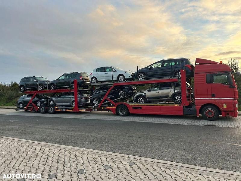 Second-hand Ford S-MAX Trend 160 CP (117 kW) 2012 Culoarealte culori Monovolum