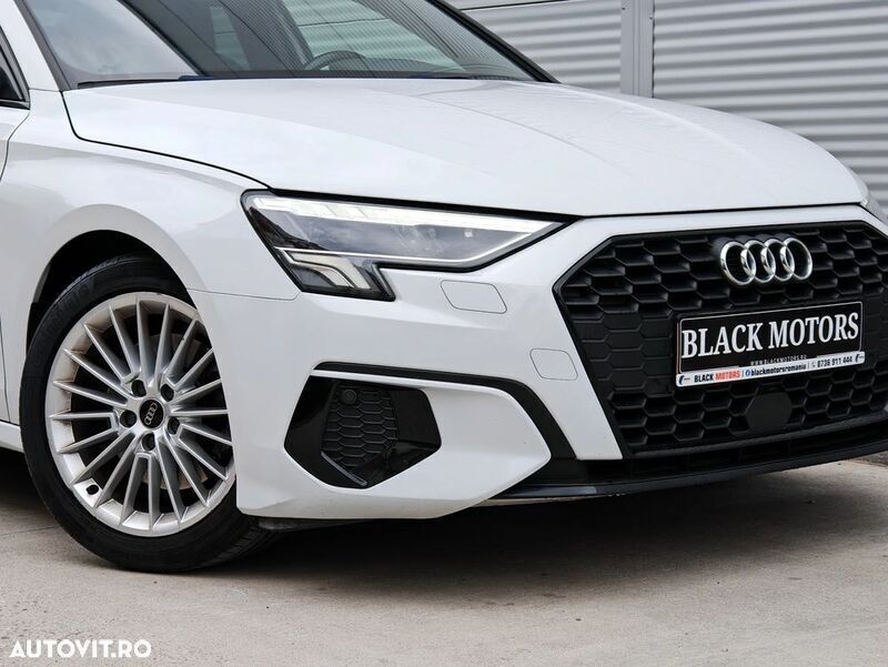 Alb Utilizat 2021 Audi A3 Advanced Berlinǎ | 19.965 EUR (Preț OK) - Imagine 1/4