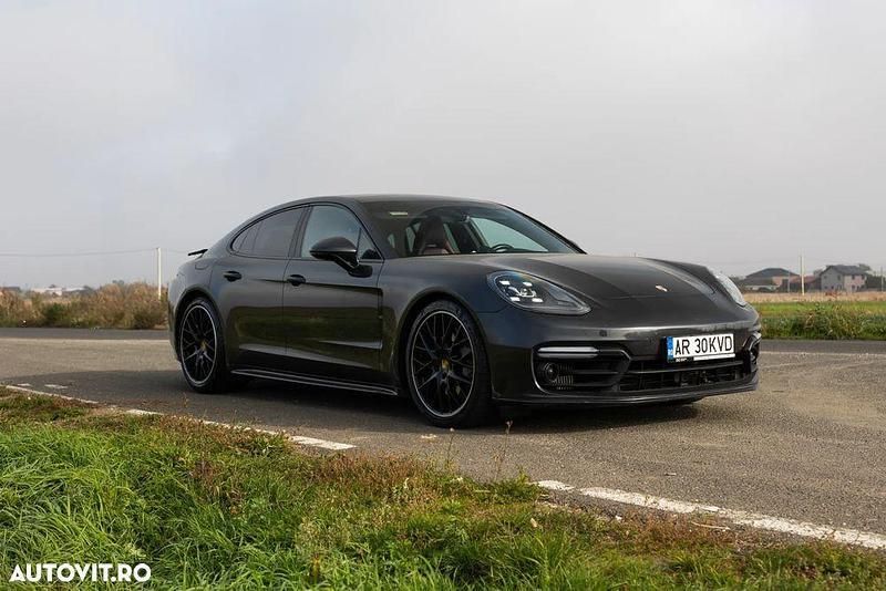 Negru Utilizat 2018 Porsche Panamera 4S Berlinǎ | 70.156 EUR - Imagine 1/4