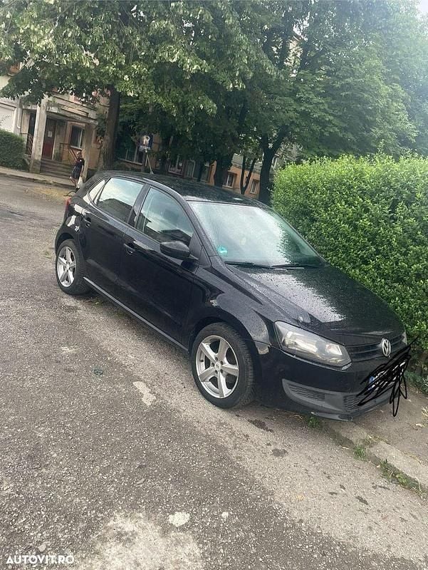 Negru Utilizat 2011 VW Polo | 2.800 EUR (Super Preț) - Imagine 1/4