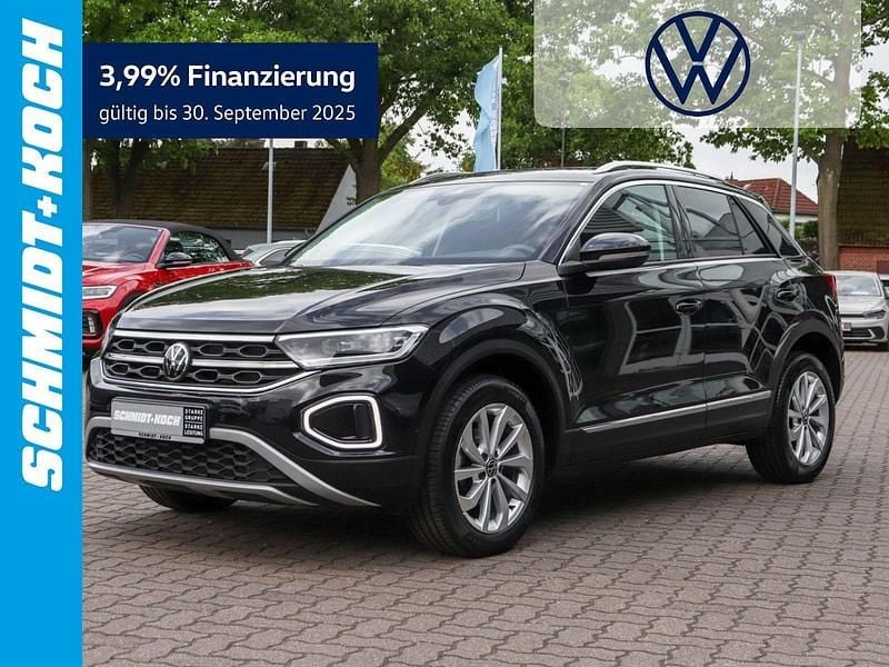 Second-hand 2023 VW T-Roc Style SUV | 30.694 EUR - Imagine 1/1