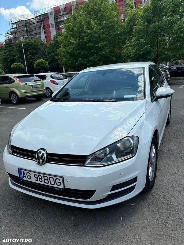 Alb Utilizat 2015 VW Golf VII Highline Hatchback | 7.300 EUR (Super Preț) - Imagine 1/4