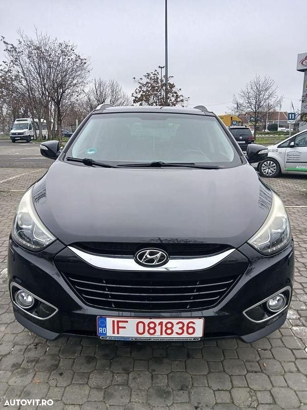 Second-hand Hyundai ix35 Comfort 163 CP (119 kW) 2015 Culoarenegru SUV