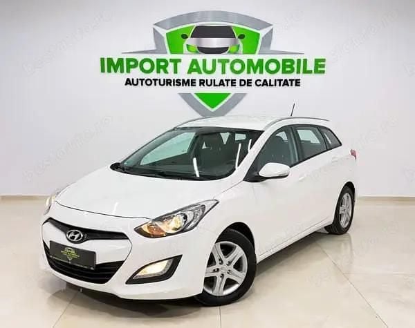 Culoarealb Utilizat 2014 Hyundai i30 Style Break | 6.499 EUR (Preț OK) - Imagine 1/4
