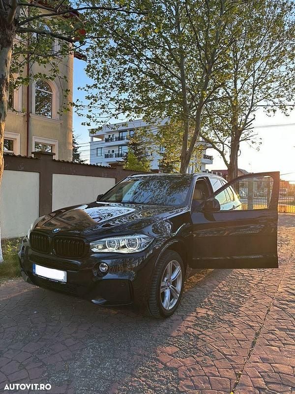 Culoarenegru Utilizat 2016 BMW X5 SUV | 27.000 EUR (Super Preț) - Imagine 1/4