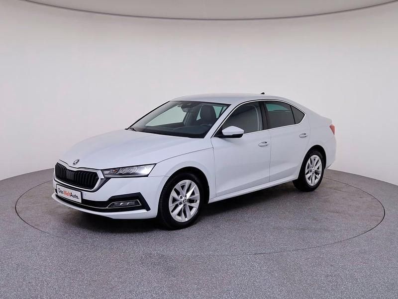 Albmetalic Utilizat 2022 Skoda Octavia Style Berlinǎ | 24.500 EUR (Scump) - Imagine 1/4