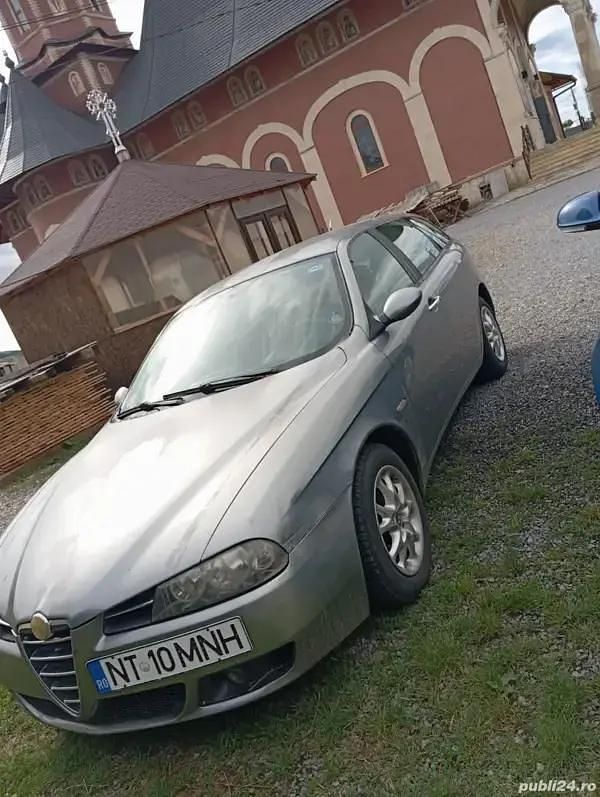 Gri Utilizat 2005 Alfa Romeo 156 Berlinǎ | 6.000 EUR - Imagine 1/4