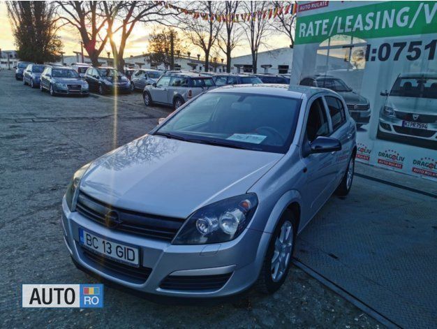 Argintiu Utilizat 2004 Opel Astra Berlinǎ | 2.499 EUR (Scump) - Imagine 1/4