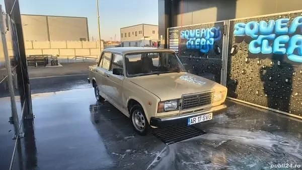 Second-hand Lada 2107 70 CP (51 kW) 1985 Berlinǎ