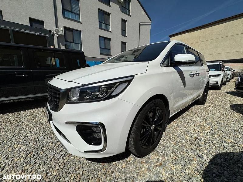 Culoarealb Utilizat 2019 Kia Carnival Monovolum | 25.990 EUR (Preț bun) - Imagine 1/4