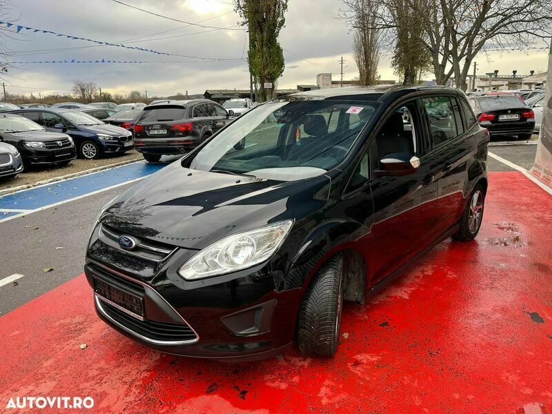 Second-hand Ford C-MAX 116 CP (85 kW) 2015 Negru Monovolum