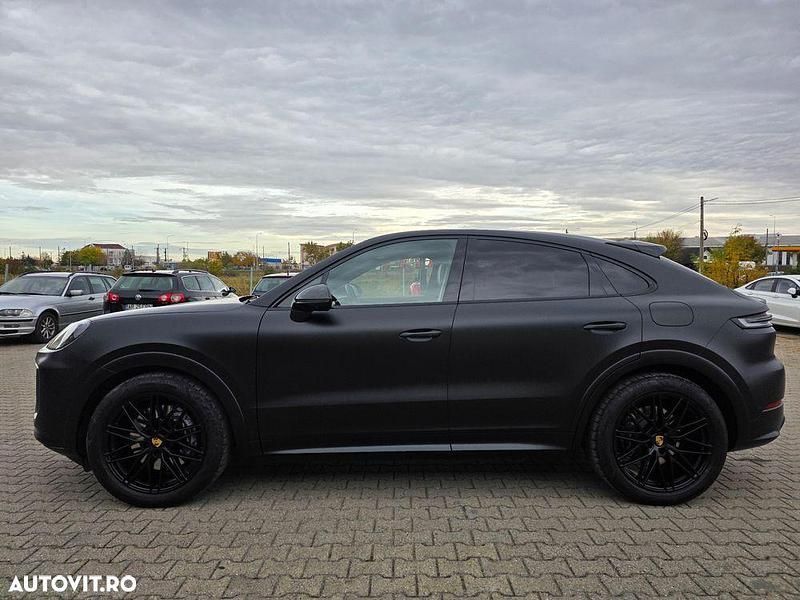Culoarenegru Utilizat 2023 Porsche Cayenne Coupe Coupe | 99.000 EUR - Imagine 1/4