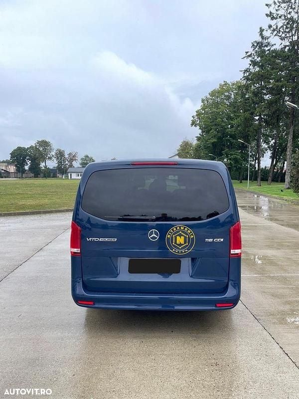 Second-hand Mercedes Vito 163 CP (119 kW) 2021 Culoarealbastru Van